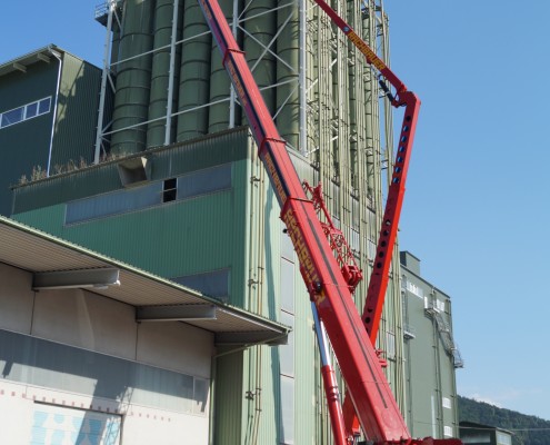 Rachbauer GmbH - Straßwalchen - Salzburg - 220 Tonnen Autokran - 43 meter Gelenkteleskoparbeitsbühne