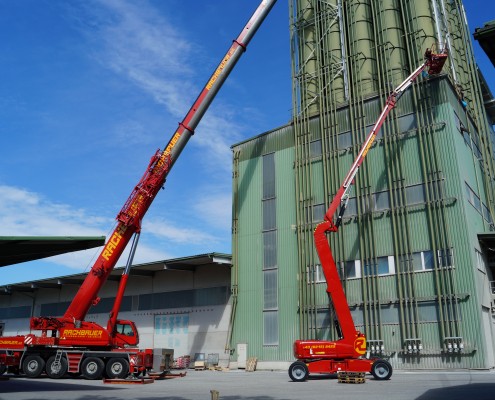 Rachbauer GmbH - Straßwalchen - Salzburg - 220 Tonnen Autokran - 43 meter Gelenkteleskoparbeitsbühne