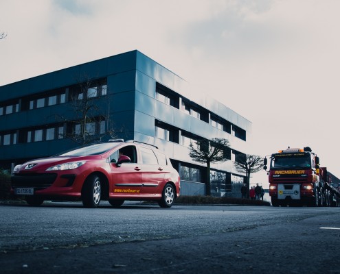 Rachbauer GmbH - Straßwalchen - Salzburg - Schwertransport - Überstellung eines Trainings-Simulators der Firma AMST für die Bergrettung Bad Tölz.